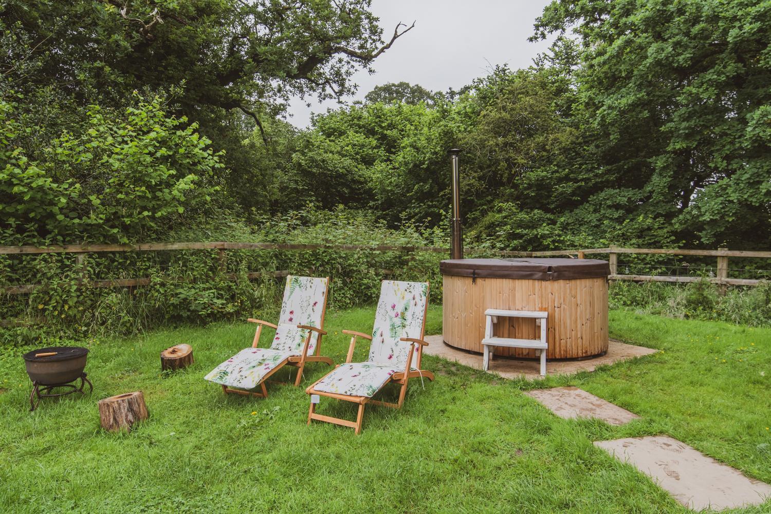 The Hideaway At Hiddenwood Glamping Ξενοδοχείο Corsley Εξωτερικό φωτογραφία